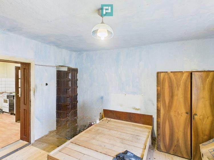 Casă individuală cu 6 camere cu Teren 1234 Mp în Diosig