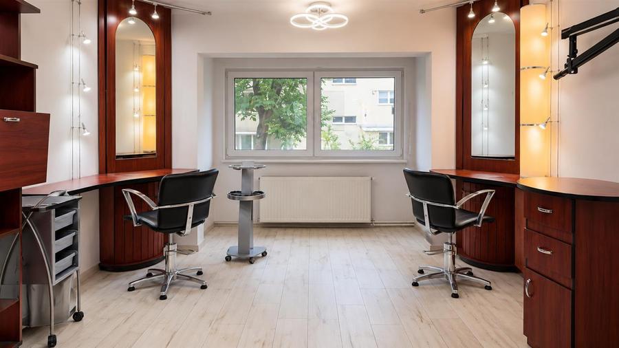 Apartament cu 3 camere decomandat în Răcădău