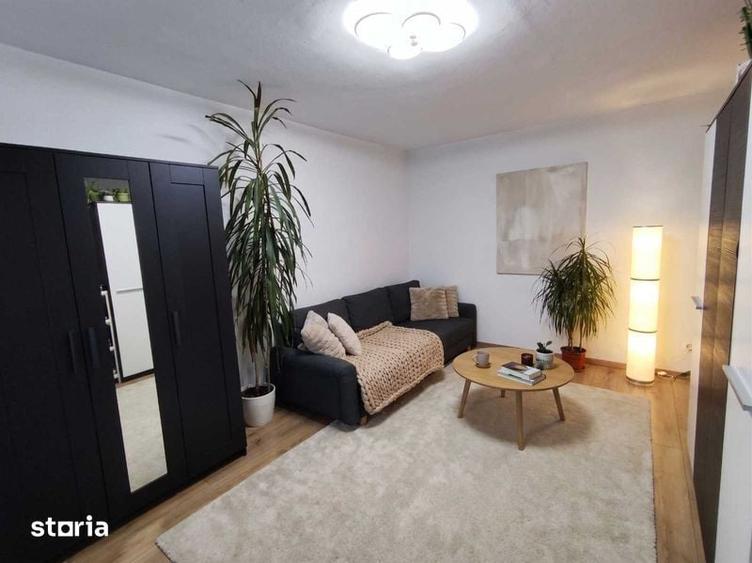 Garsonieră decomandată în Micro 3