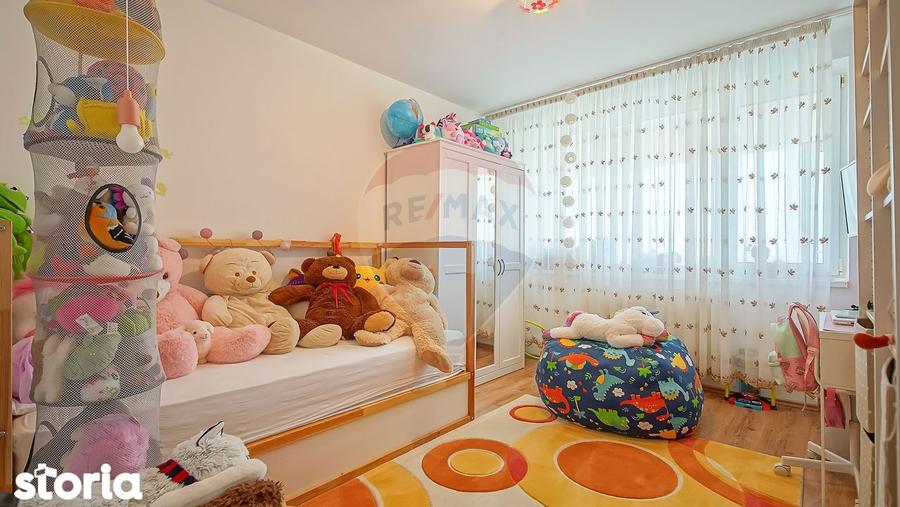 Apartament cu 3 camere, mobilat în Gării