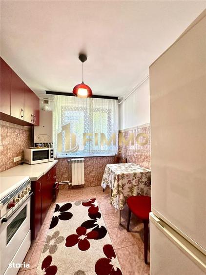 Apartament cu 2 camere semidecomandat, mobilat în Central