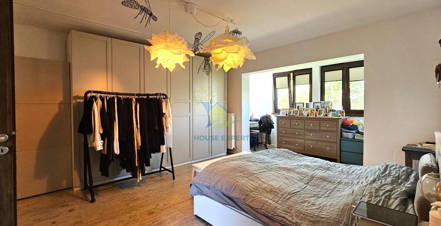 Casă individuală cu 6 camere cu Teren 700 Mp în Corbeanca