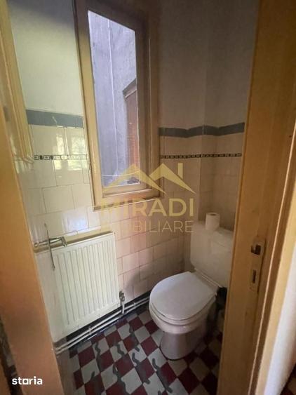 Apartament cu 4 camere în Aviatorilor