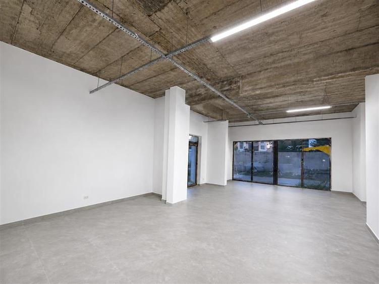 Spațiu comercial, de 76 mp, în Prelungirea Ghencea