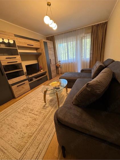 Apartament cu 2 camere decomandat în City Park Mall