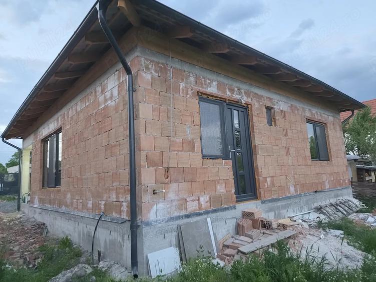 Casă cu Teren 23 Mp în Dedrad