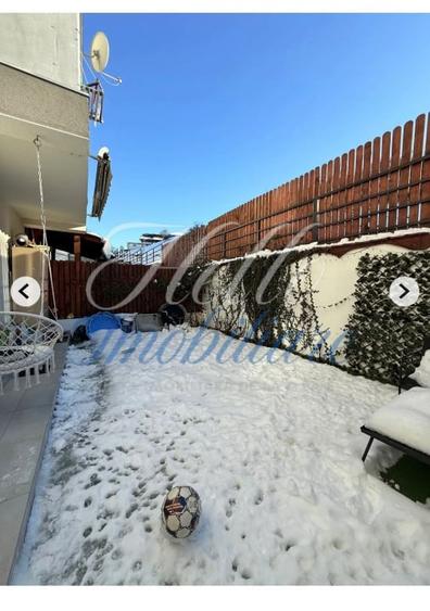 Apartament cu 3 camere decomandat în Florești