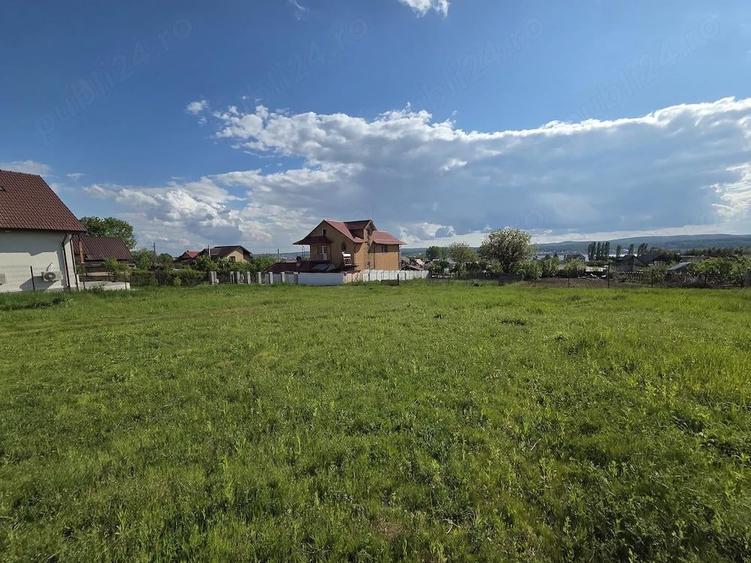 Teren de 500 mp, în Budeasa