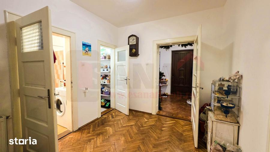 Casă cu 5 camere cu Teren 300 Mp în Ultracentral