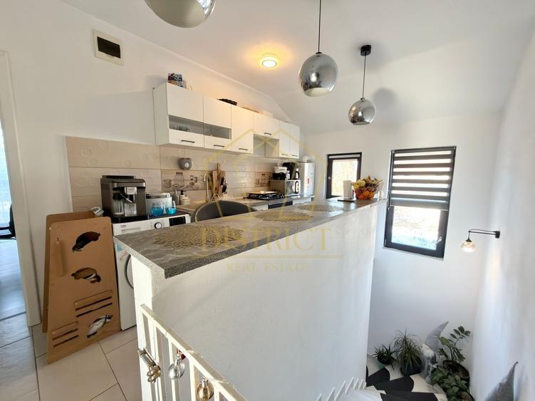 Apartament cu 2 camere semidecomandat, mobilat în Giroc