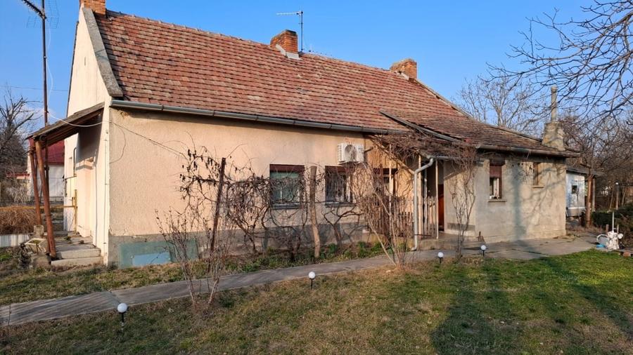 Duplex cu 2 camere cu Teren 1100 Mp în Nădlac