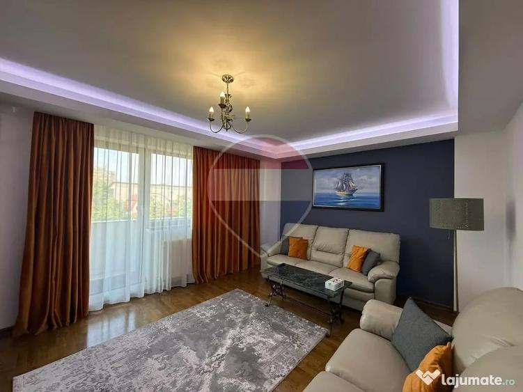 Apartament cu 4 camere decomandat în Titan
