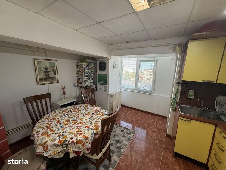 Apartament cu 3 camere decomandat în ICIL