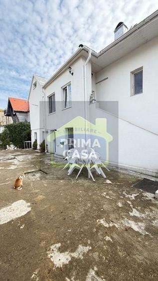 Casă individuală cu 4 camere cu Canalizare în Orașul Vechi
