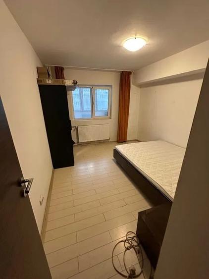 Apartament cu 4 camere decomandat, mobilat în Ferdinand