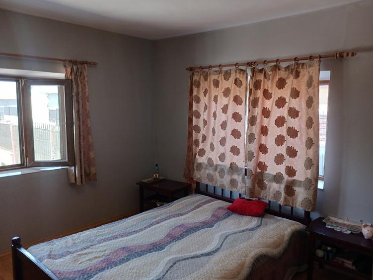 Casă individuală cu 5 camere cu Teren 1540 Mp în Jurilovca