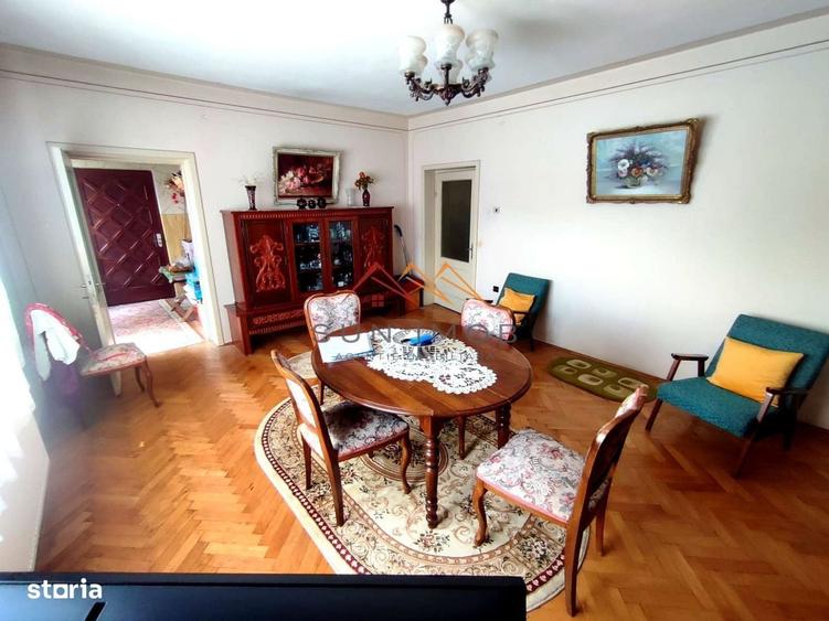 Casă cu 4 camere decomandat cu Teren 890 Mp în Slobozia