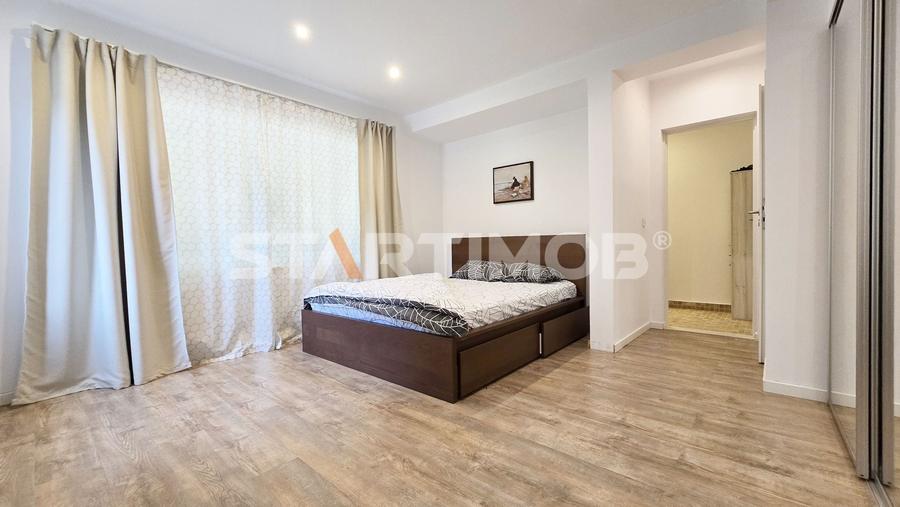 Casă individuală cu 5 camere cu Canalizare în Noua