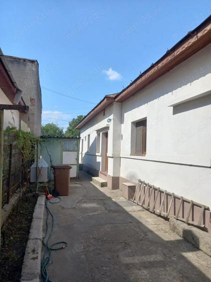 Casă cu 3 camere cu Teren 200 Mp în 23 August