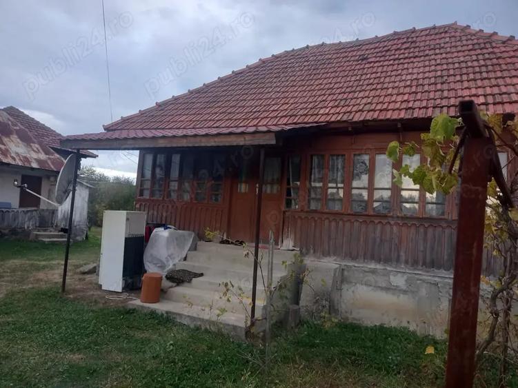 Casă cu 4 camere în Grădiștea