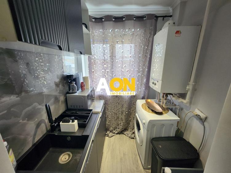 Garsonieră decomandată, mobilată în Cetate