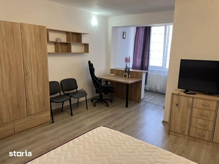Inchiriez ap 1cam ,Bv centru civic, zona CEC, mobilata si utilata - 1