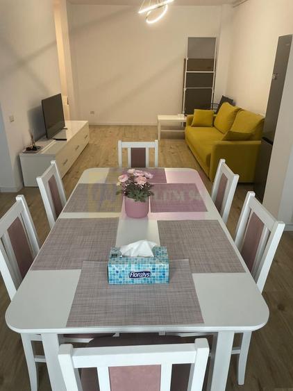 Apartament cu 2 camere semidecomandat, mobilat în Prelungirea Ghencea