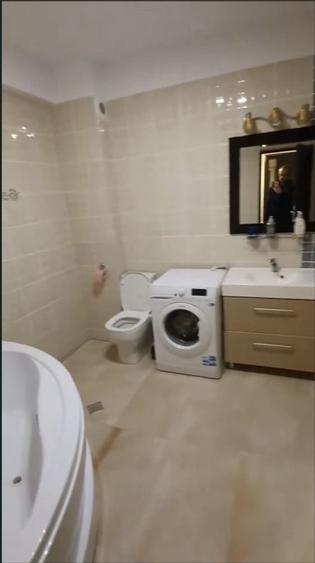 Apartament cu 2 camere decomandat în Roșu
