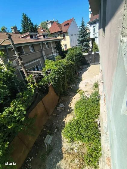 Casă cu 4 camere cu Teren 370 Mp în Dorobanți