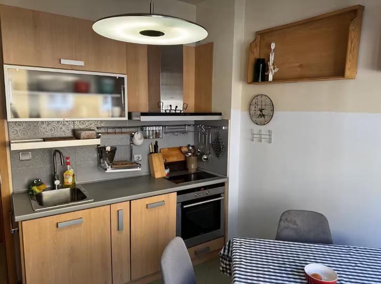 Apartament cu 3 camere decomandat în Militari