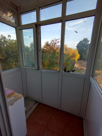 Apartament cu 2 camere semidecomandat în Giurgiului