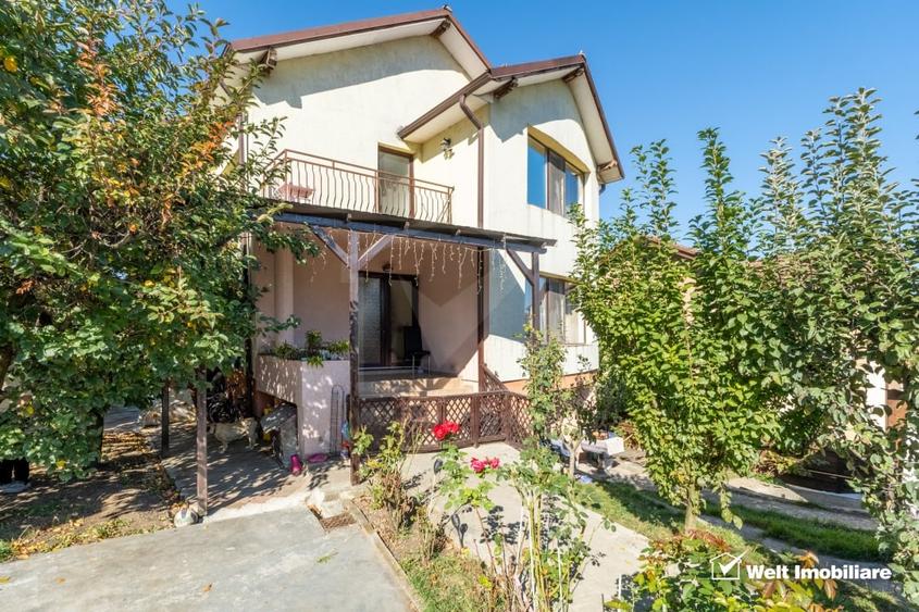 Casă individuală cu 7 camere cu Canalizare în Gruia