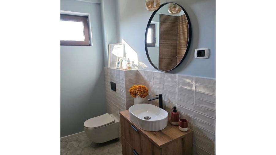 Apartament cu 3 camere decomandat, mobilat în Dămăroaia
