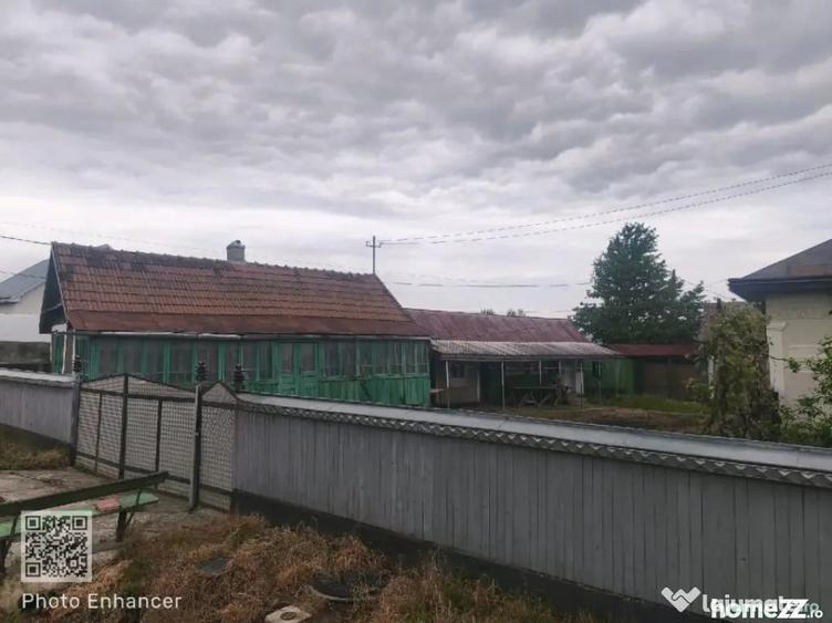 Casă cu 2 camere cu Teren 1600 Mp în Grămești