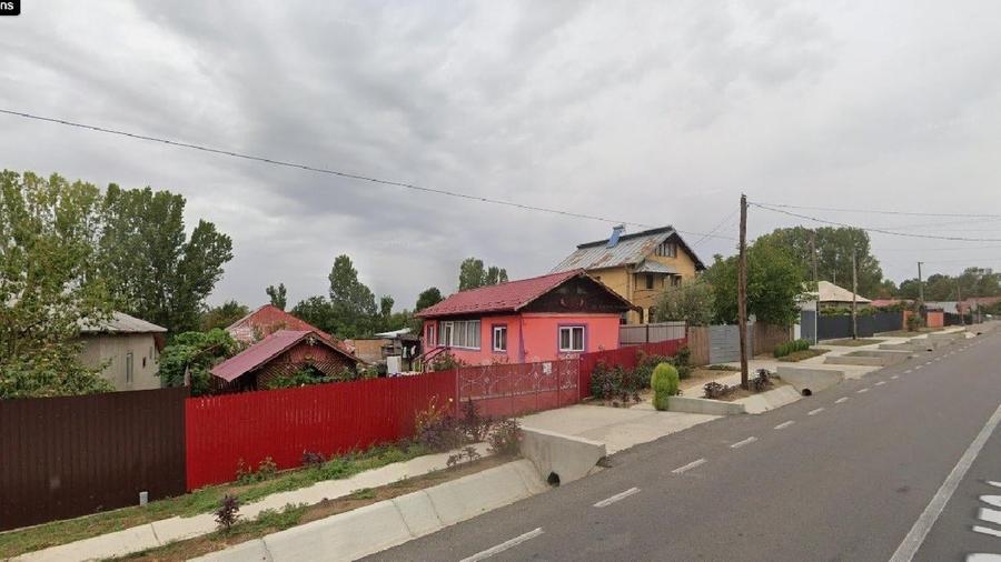 Casă individuală cu 2 camere cu Teren 1423 Mp în Recea
