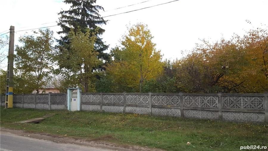 Casă cu Teren 1925 Mp în Gara Berheci