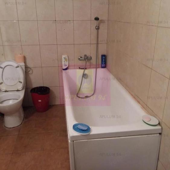 Casă cu 6 camere cu Teren 890 Mp în Dobroești