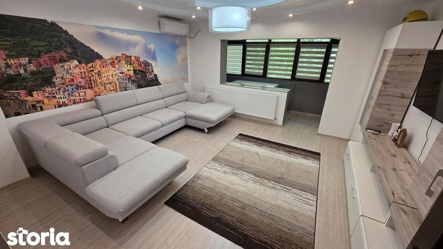 Apartament cu 3 camere decomandat în Mircea-Vodă
