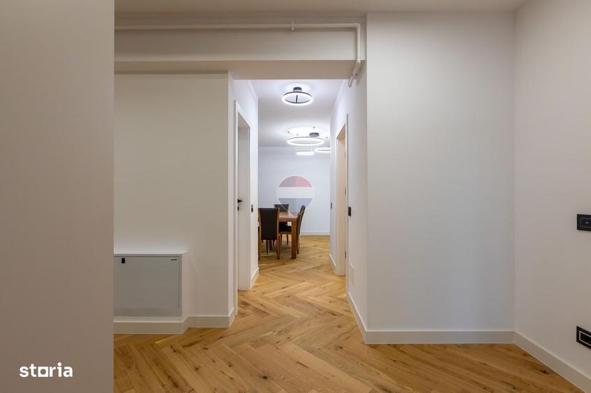 Apartament cu 3 camere decomandat în Central
