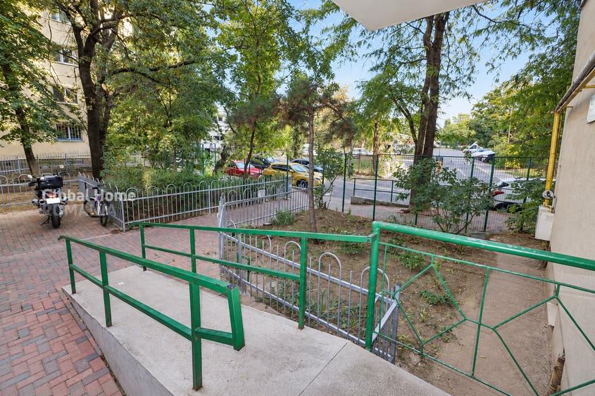 Apartament cu 2 camere decomandat, mobilat în Titan