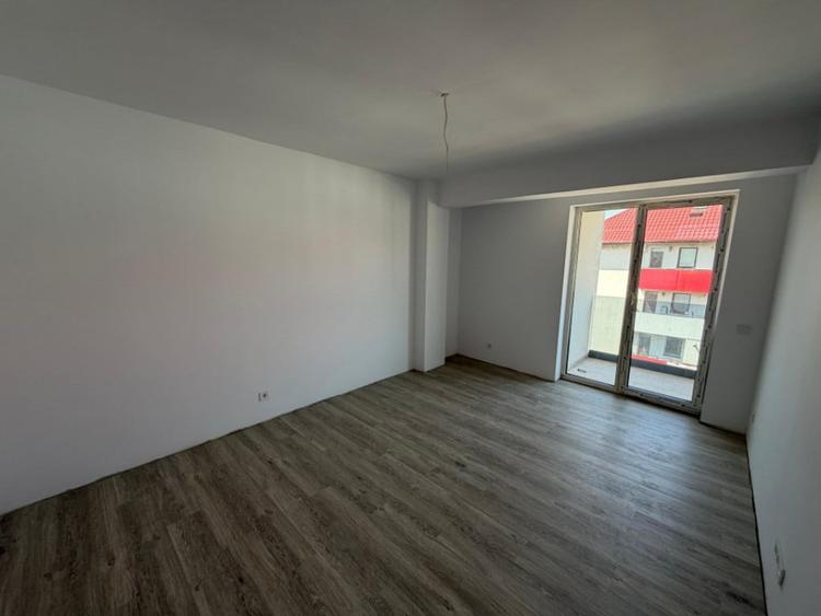 Apartament cu 2 camere decomandat în Florești — fotografia 2