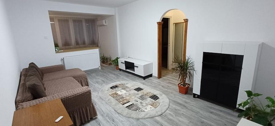 Apartament cu 2 camere semidecomandat, mobilat în Tineretului — fotografia 2