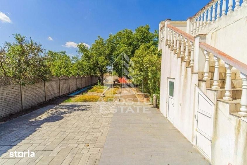 Casă cu 10 camere cu Teren 810 Mp în Circumvalațiunii