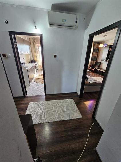 Apartament cu 3 camere decomandat în Buzaului