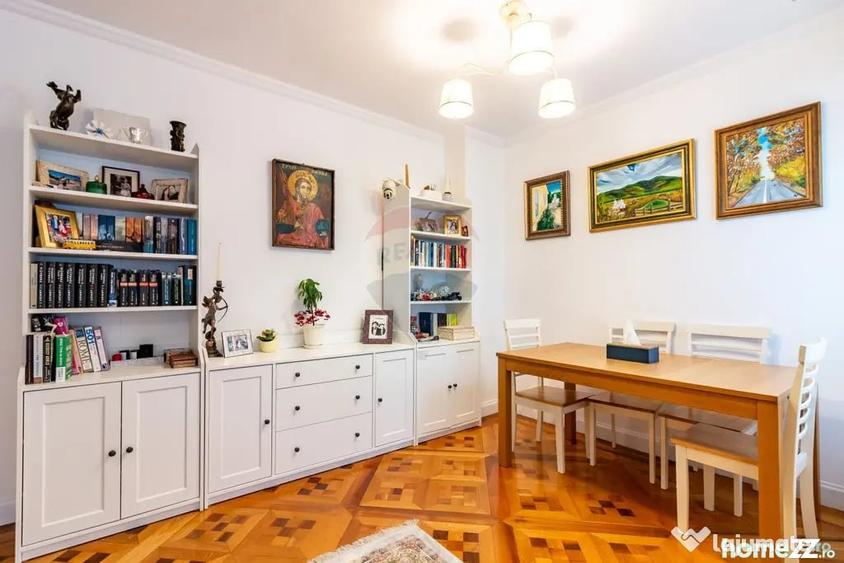 Casă cu 6 camere cu Teren 140 Mp în Tineretului