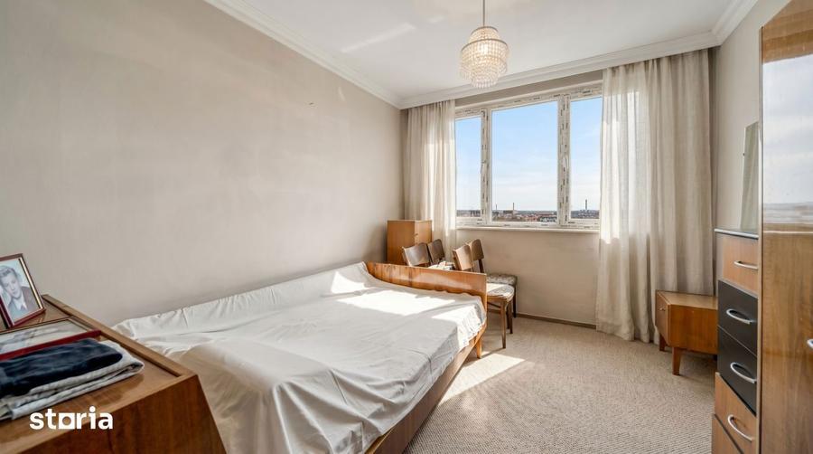 Apartament cu 4 camere semidecomandat, mobilat în Militari