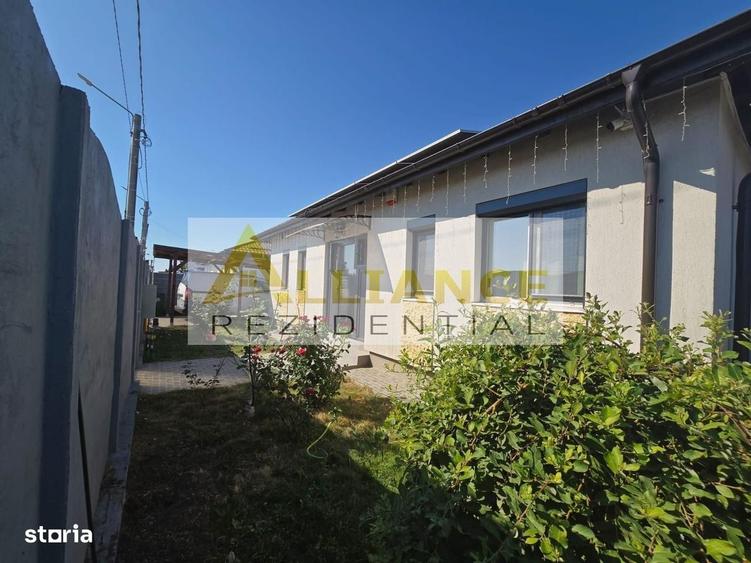 Casă cu 3 camere în Berceni
