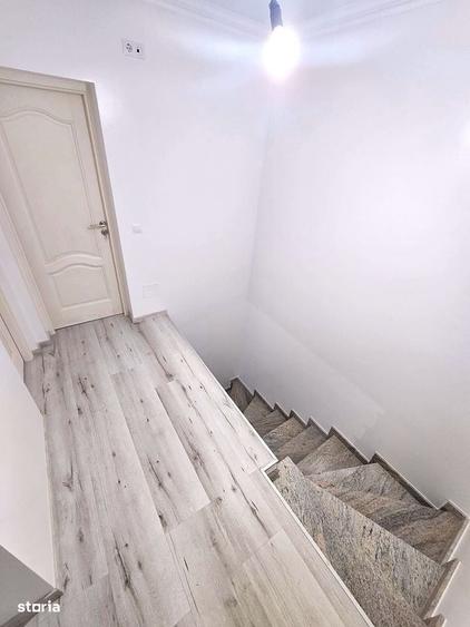 Casă cu 4 camere în Central
