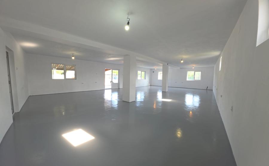 Spațiu comercial, de 115 mp, în Varlaam