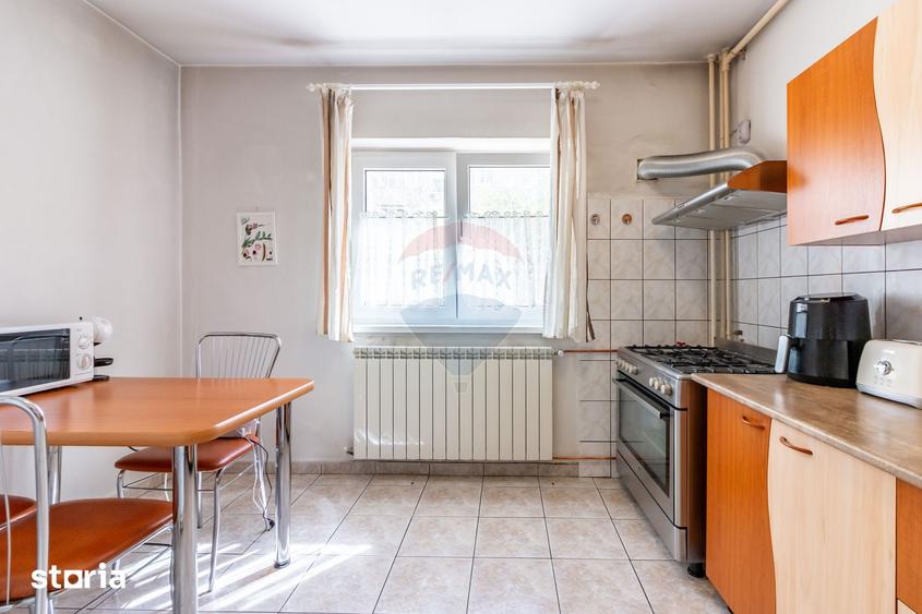 Apartament cu 3 camere, mobilat în Nerva Traian